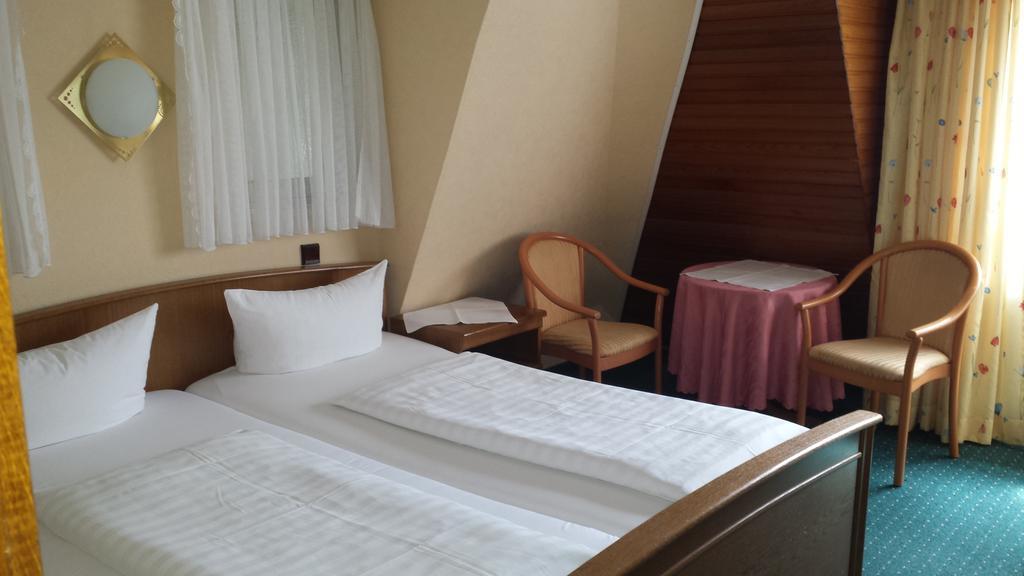 Gartenhotel Kamp-Bornhofen Δωμάτιο φωτογραφία